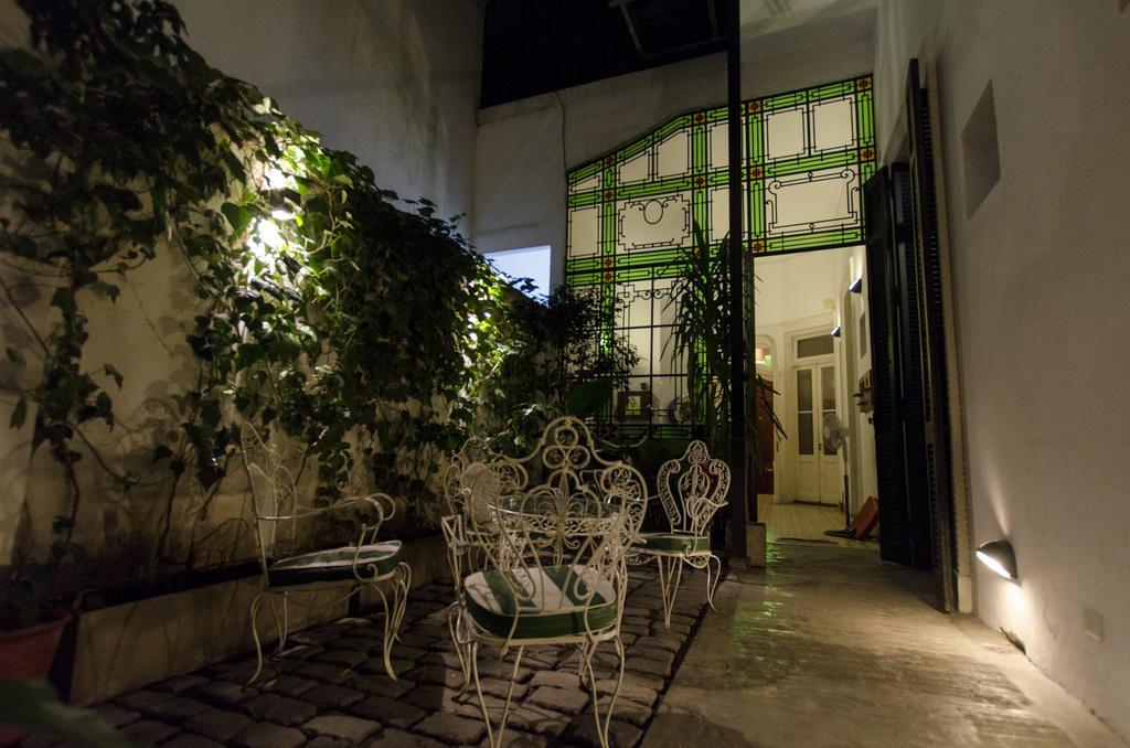 La Casa De Pichincha Hostel Buenos Aires Exterior photo