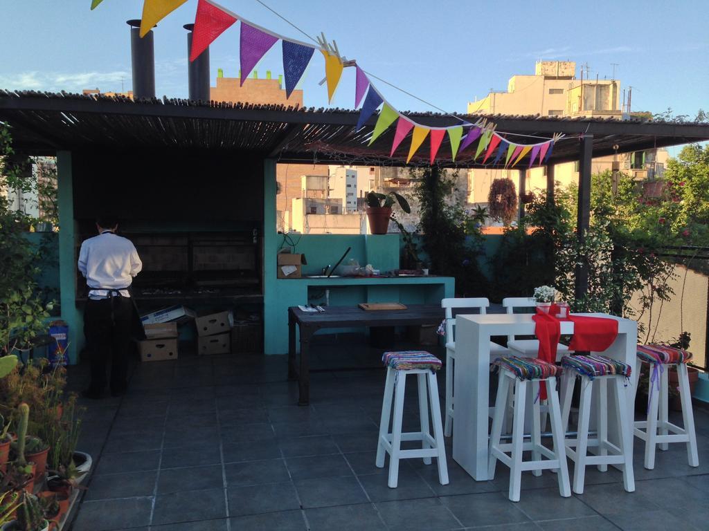 La Casa De Pichincha Hostel Buenos Aires Exterior photo