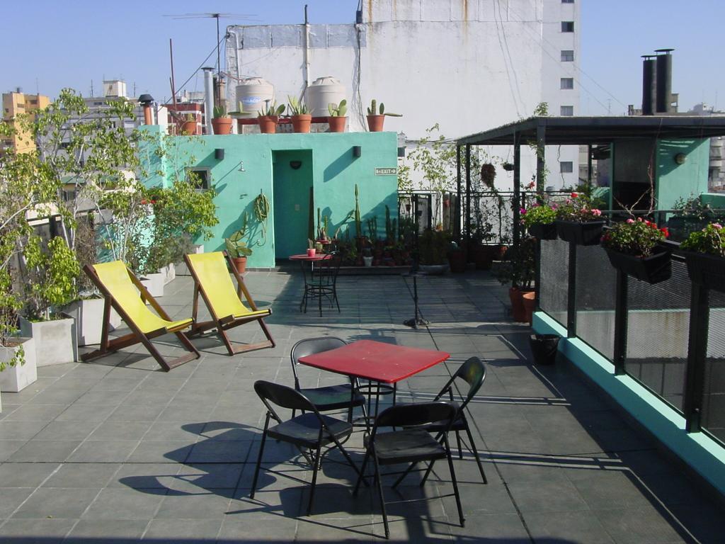 La Casa De Pichincha Hostel Buenos Aires Exterior photo